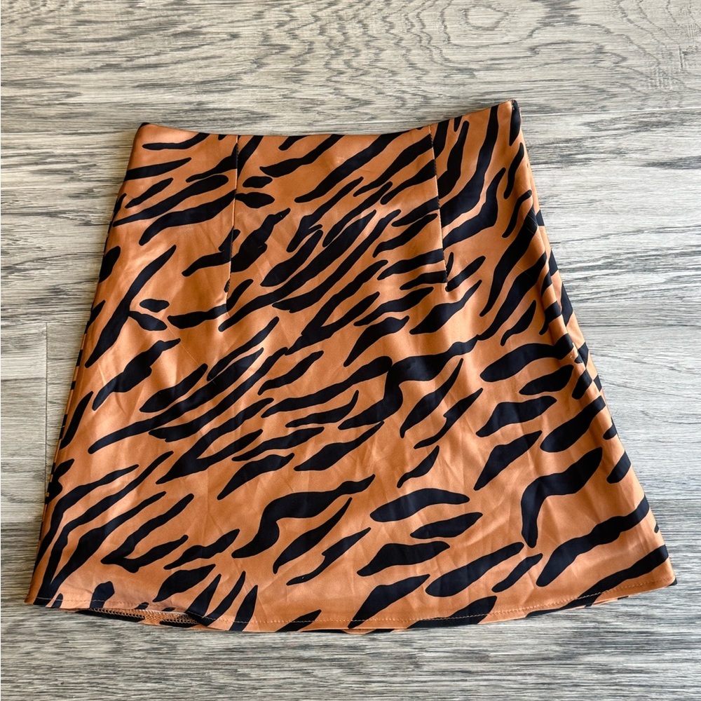 Princess Polly Tiger Print Skirt - Black and Tan
